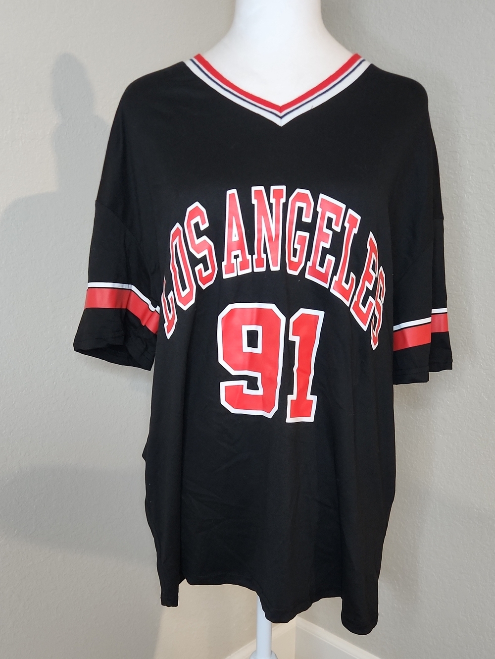 SHEIN Black V-Neck Los Angeles 91 Jersey Tee with Red & White Trim